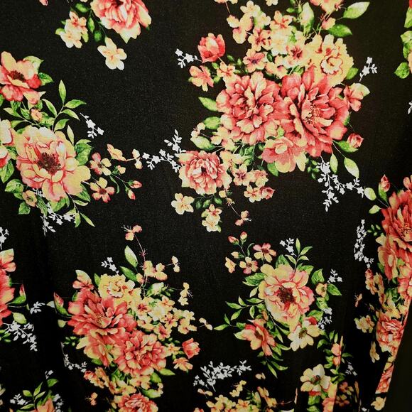 Oddy Plus Size 4X Floral Hi-Low Blouse – Short Sleeve Scoop Neck Tunic Top - Picture 3 of 6